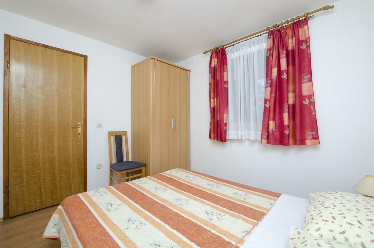 Apartments Katja Primošten Eksteriør billede